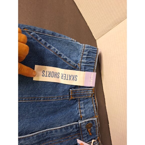 Wax Jean Collection Dark Blue Distressed Jeans Skater Shorts Size Large 30X3 - Picture 2 of 5